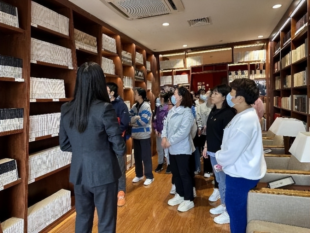 “黨建＋學(xué)習(xí)”，爭做基層黨建的擎旗人